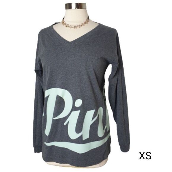 Victoria's Secret PINK Long Sleeve Oversized Top V-Neck Mint Logo Grey Top XS - Picture 1 of 7